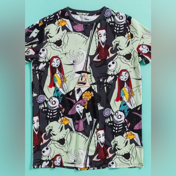 cakeworthy Tops - Disney Cakeworthy Nightmare before Christmas graphic tee